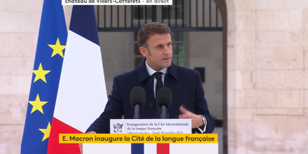 « La première mission demandée à nos enseignants, c'est la langue française, l’apprendre, la transmettre » (Emmanuel Macron)